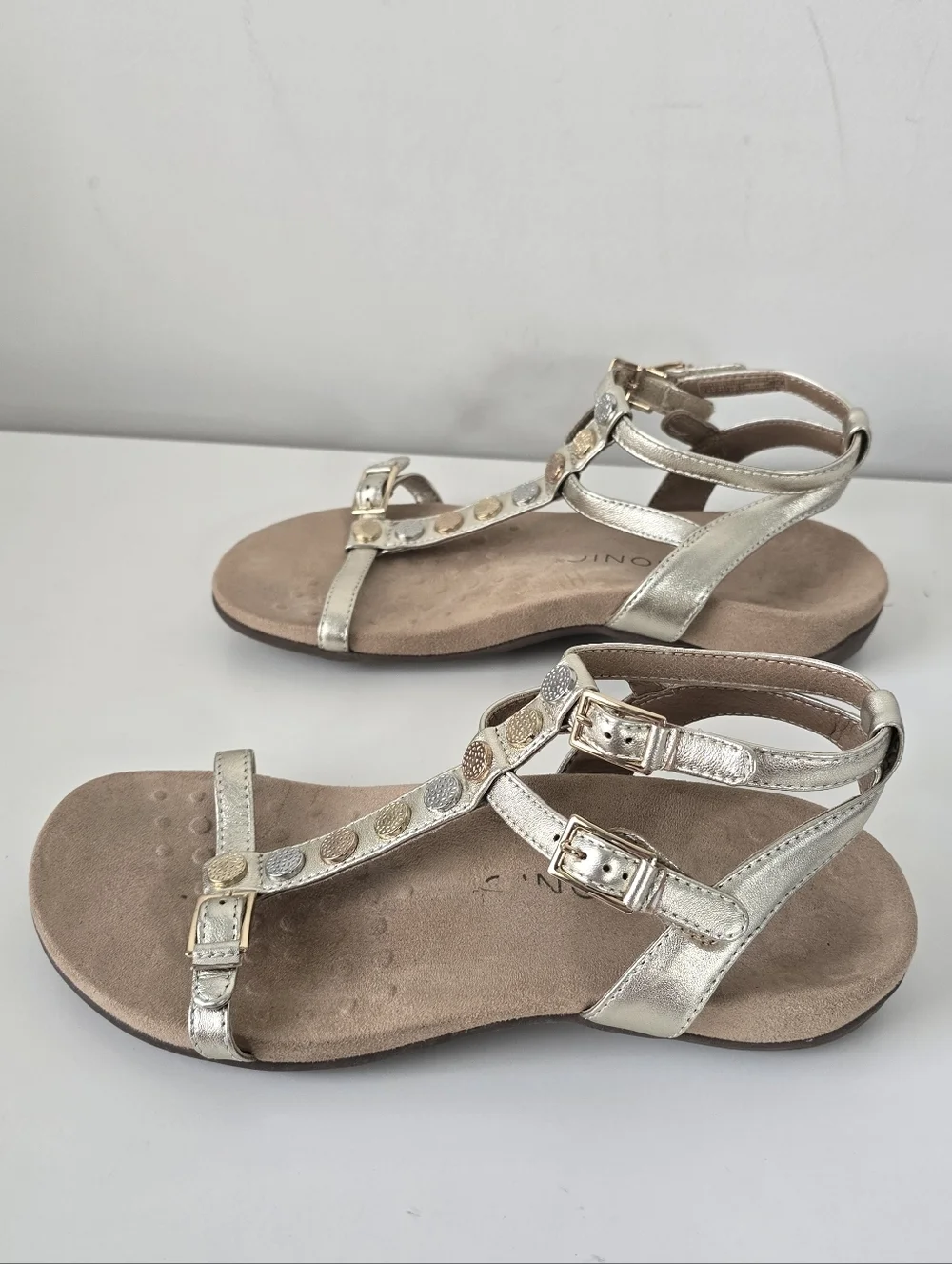 Vionic Hailey Studded Metallic Gold Multi Strap Gladiator Sandals 8
